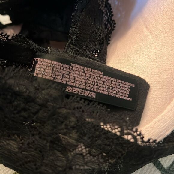 Victoria’s Secret sexy black lace push-up lace bra Women’s 32D 32 D - Picture 13 of 13